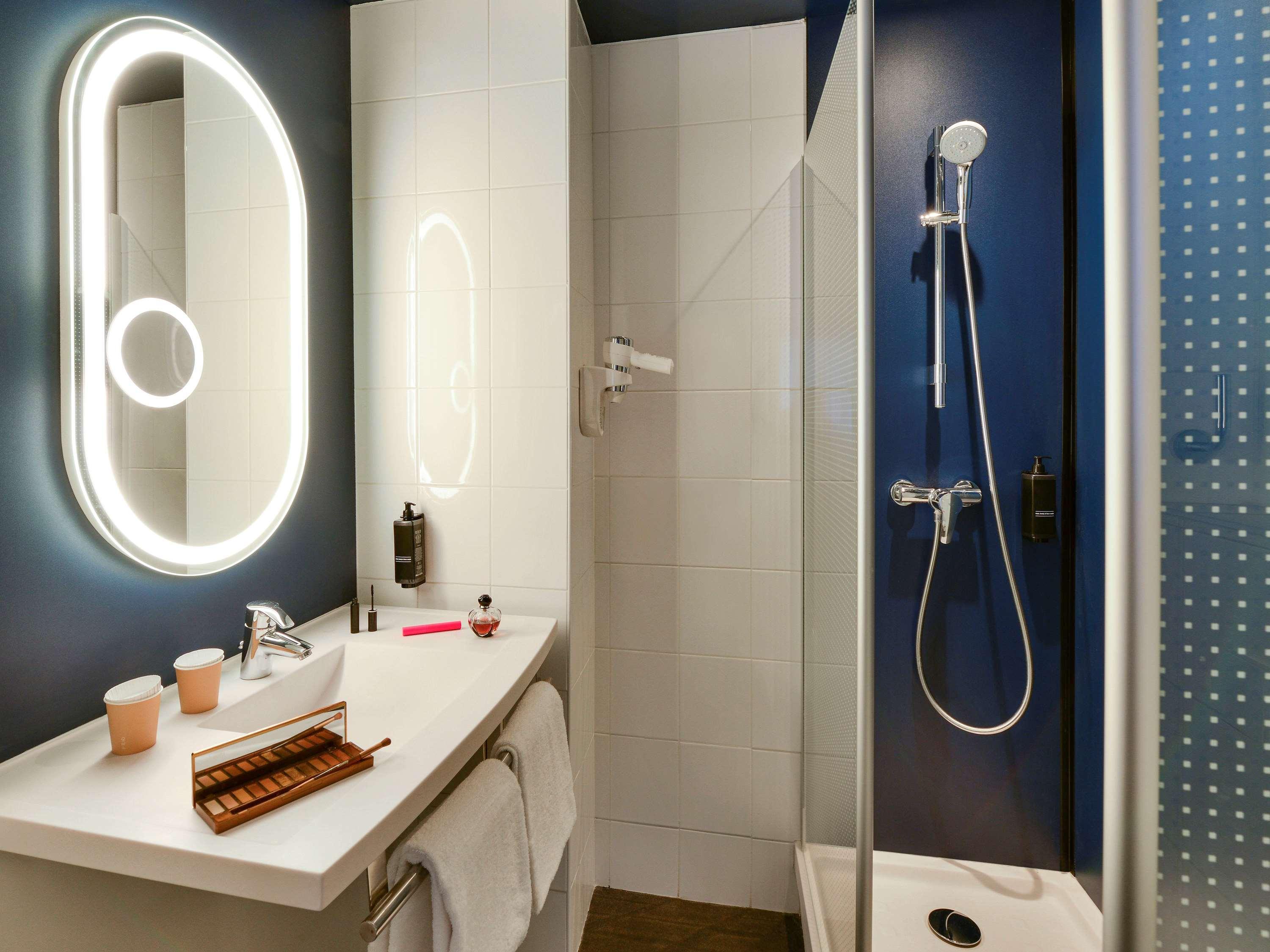 Отель Ibis Paris Gare De L Est 10Eme Экстерьер фото