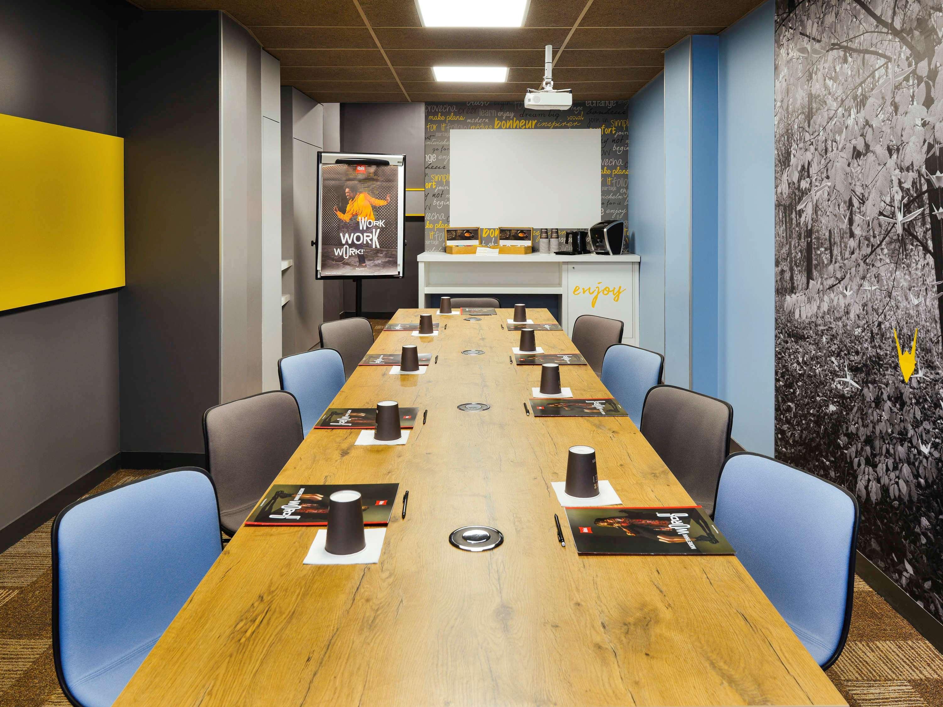 Отель Ibis Paris Gare De L Est 10Eme Экстерьер фото